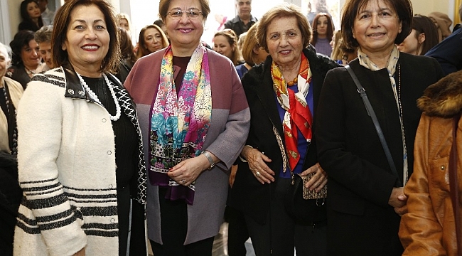 "18 kadın 1 sergi"de buluştu