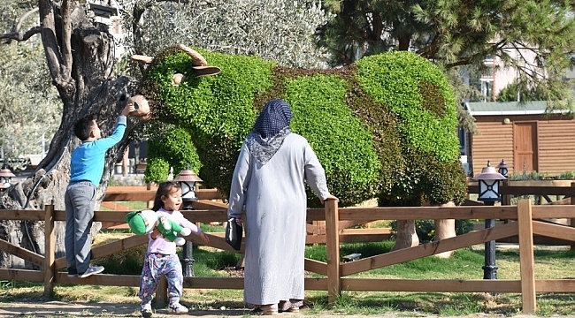Aliağa'nın Çiftliği vatandaşların ilgi odağı oldu