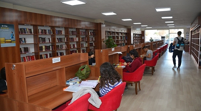 Aliağa'nın kültür birikimi: Nadir Nadi Kütüphanesi