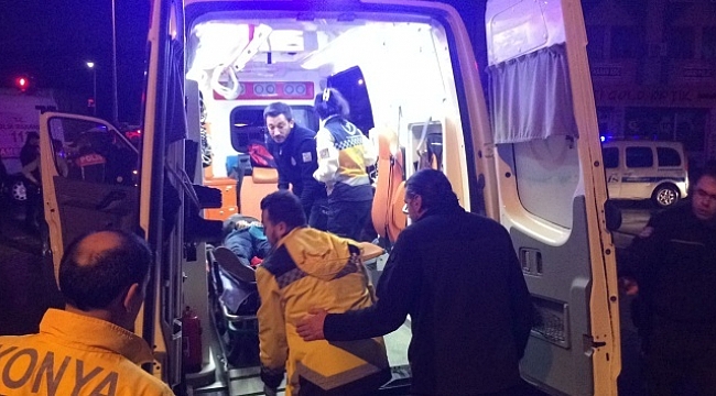 Ambulans ile polis aracı çarpıştı: 5 yaralı