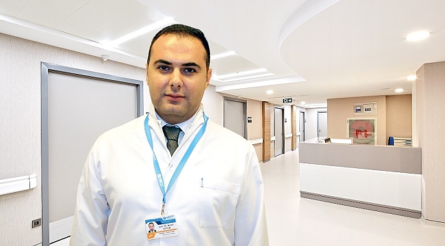 Anne babalara bebekler için düz tabanlık uyarısı