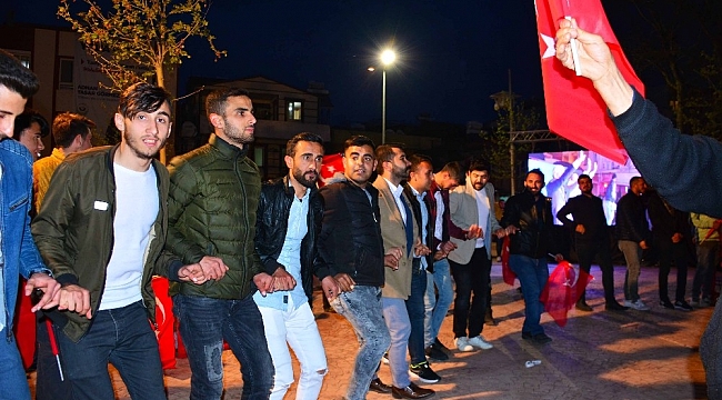 Başkan Görmez, halaylarla karşılandı