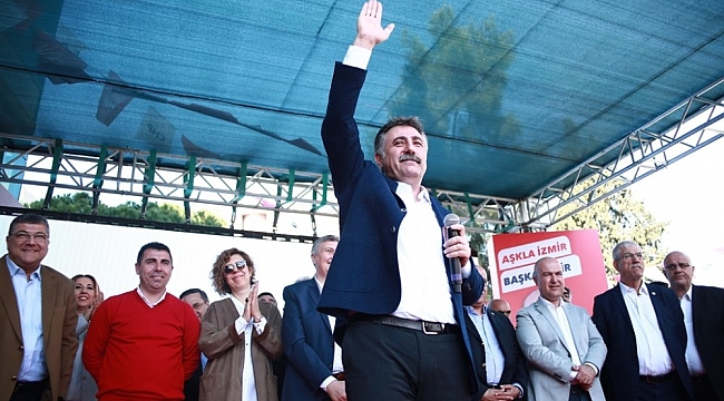 Bayraklı&#039;da miting gibi açılış