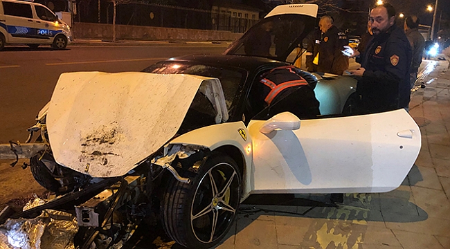 Çankaya Köşkü önünde trafik kazası: 1 ölü