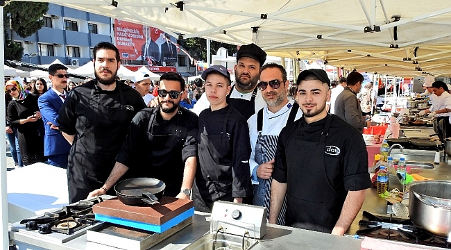 Çeşme'deki Genç Turizmciler Yarışmasına komşu da geldi