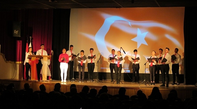 Foça'da İstiklal Marşı ve Mehmet Akif Ersoy'u anma programı