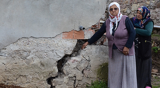 Heyelan korkusu yaşayan vatandaşlar: 'Geceleri uyumaya korkuyoruz'