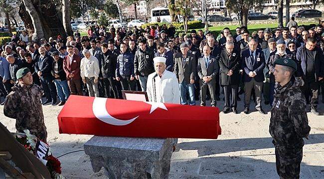 Kalbine yenik düşen özel harekat polisi defnedildi