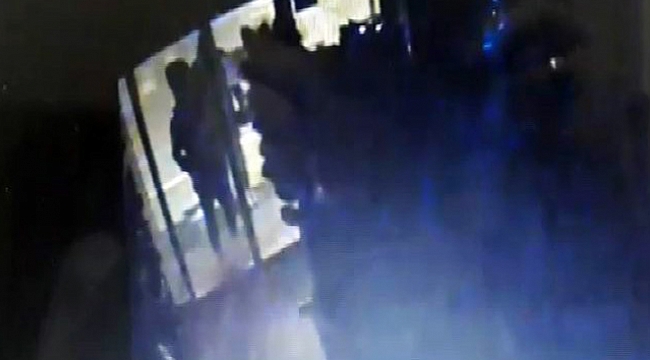 Kapısını kırdılar, 27 saniyede 4 bin TL çaldılar