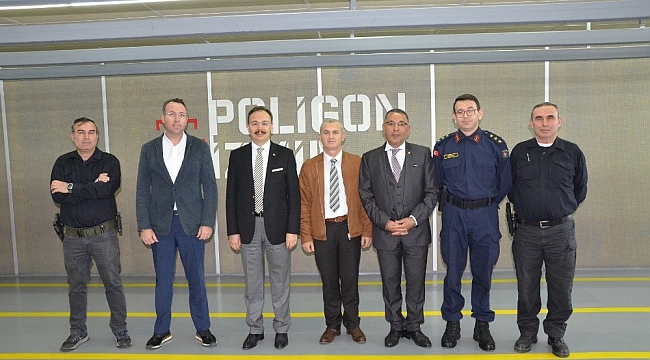 Kaymakamdan Poligon İzmir'e tam not