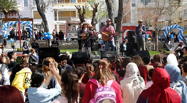 Konak&#039;taki yenilenen parklarda çocuk şenliği