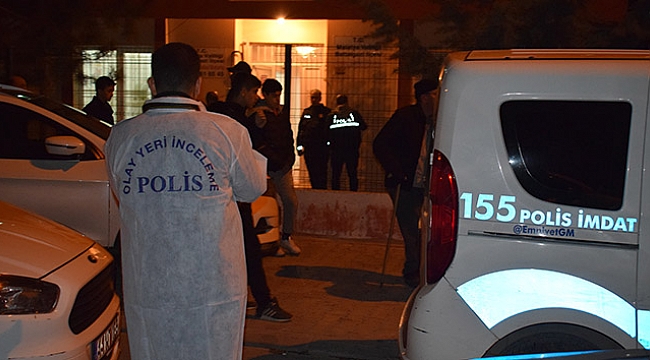 Ofisinde kanlar içinde bulunan muhtar hayatını kaybetti