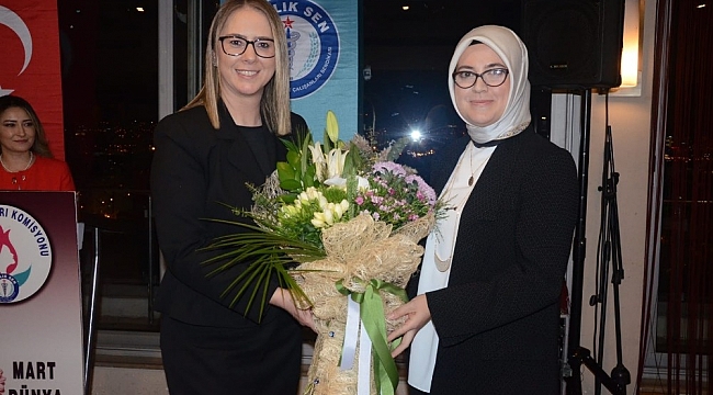 Sağlık-Sen'in kadın komisyonu yemekte buluştu