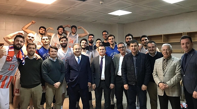 Rota Koleji pes etmedi