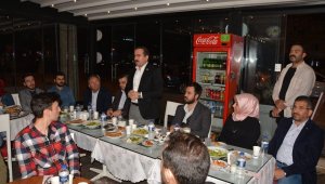AK Partili Kırkpınar, gençlerle iftar yaptı
