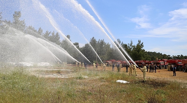 Ateş savaşçıları İzmir'de orman yangınlarına hazır