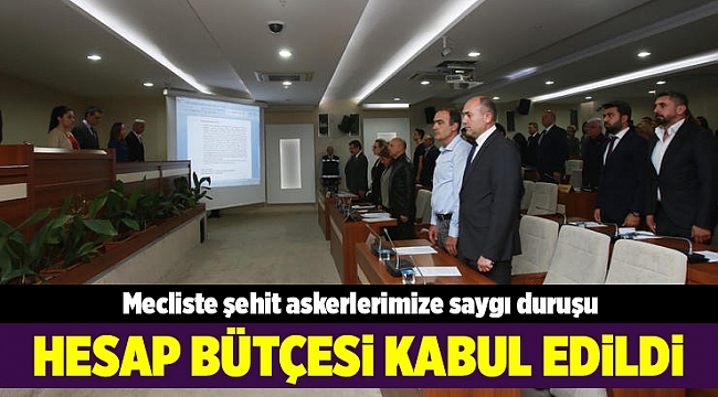 Karabağlar Belediye Meclisi’nde şehit askerlerimize saygı duruşu
