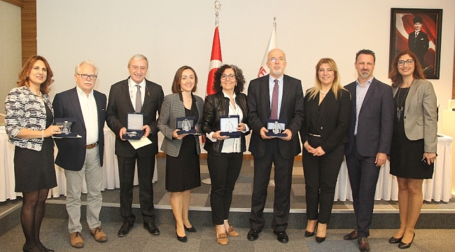 Sağlık sektörü panelde buluştu