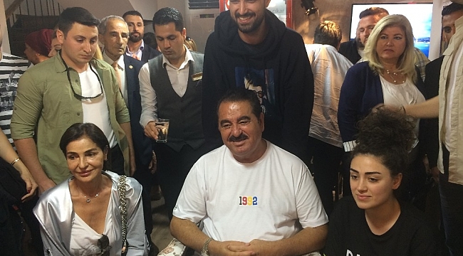 "Sizi İzmir'e bağlayan nedir?" sorusuna Tatlıses'ten net yanıt: "Aşk"