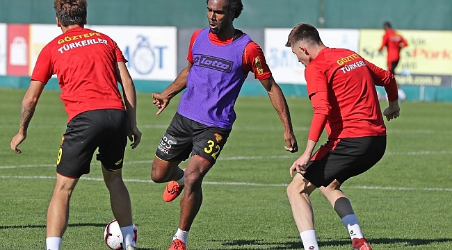 Tamer Tuna: "Birlik ve beraberlik takımı ligde tutacak"