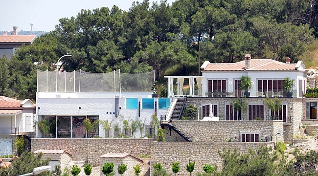 Ünlü futbolcunun Çeşme'deki villası tamamlandı