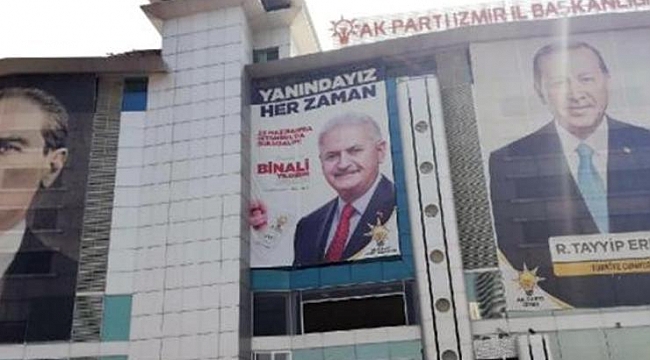 AK Parti İzmir'den Yıldırım'a pankartlı destek