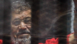 İngiliz gazetesinden Mursi'ye 20 dakika müdahale edilmediği iddiası