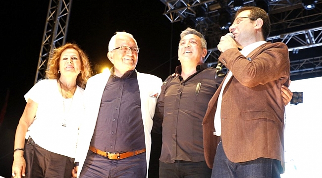 İmamoğlu'na 'Sevgi, Barış, Dostluk' ödülü