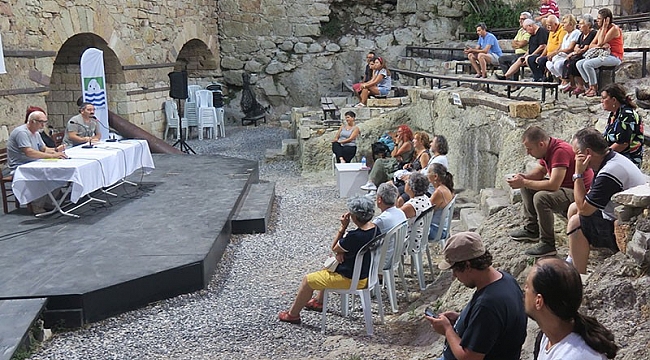 Foça Kitap Günleri başladı