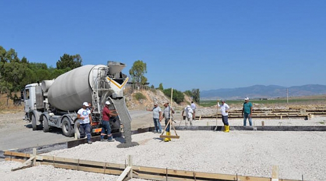Menemen Hayvan Barınağı’nın temeli atıldı