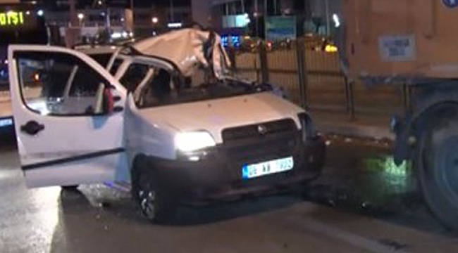 Yaralı arkadaşını kaza yerinde bırakıp kaçtı