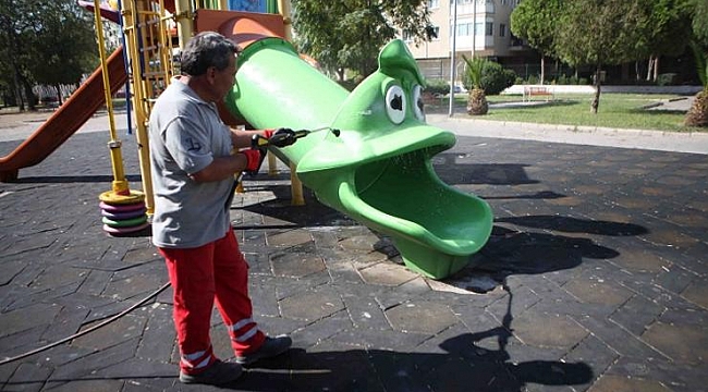 Bayraklı’nın parkları tertemiz