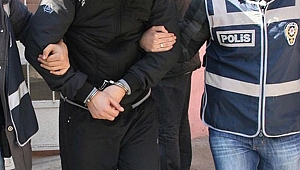 İzmir'de kaçakçılık operasyonunda 1 tutuklama