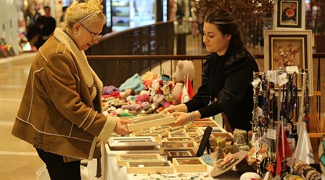 Gaziemirli kadınların emeği bu sergide