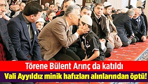 İzmir Valisi minik hafızları alınlarından öptü! Törene Bülent Arınç da katıldı