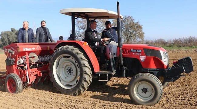Karakılçık tohumu Tire'de toprakla buluştu