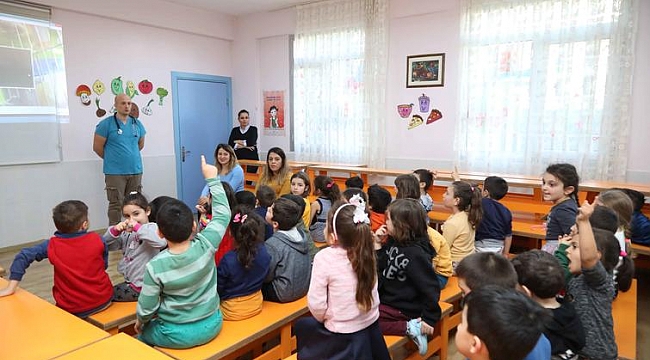 Çocuklara hayvan sevgisi semineri