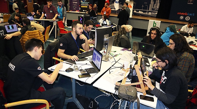 48 saat uyumadılar, 35 oyun geliştirdiler