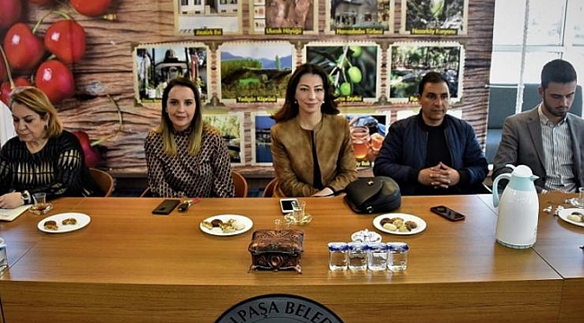 Kemalpaşa’da muhtarlarla “pozitif ayrımcılık” toplantısı​