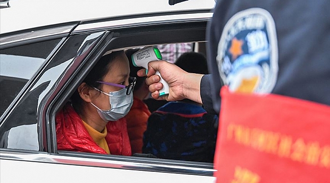 Koronavirüs salgınından ölenlerin sayısı 909’a yükseldi