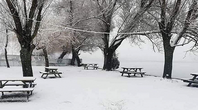 Bozdağ beyaza büründü
