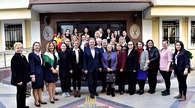 İduğ, CHP’li kadınlar ve gençler ile buluştu