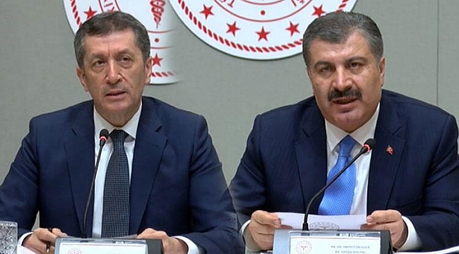 Okullarda Corona Virüsü tatili uzayacak mı? Bakanlar Selçuk duyurdu