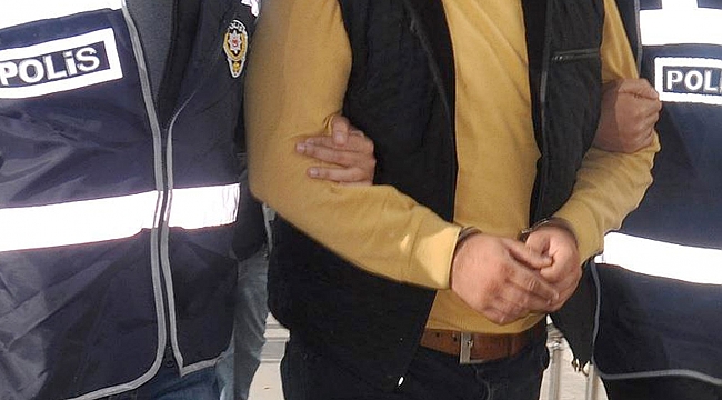 Diyarbakır Ergani'de sosyal mesafe uyarısı yapan polise tabure fırlattı