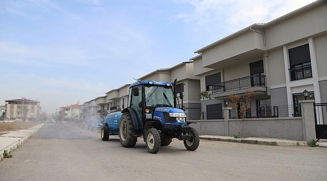 Menderes’te Tüm Sokaklar Dezenfekte Edildi