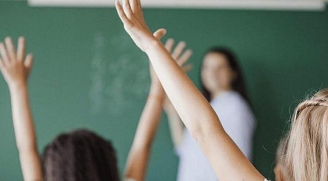 Öğretmen adayları için yeni karar!