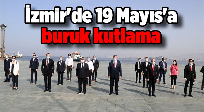 İzmir'de 19 Mayıs'a buruk kutlama