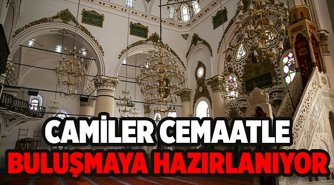 İzmir'in tarihi camileri cemaatle buluşmaya hazırlanıyor