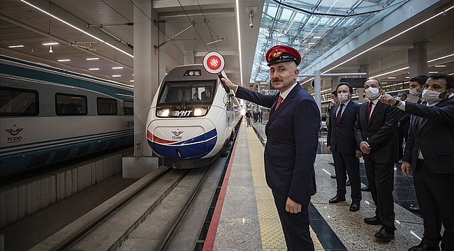 Kovid-19 nedeniyle durdurulan tren seferleri yeniden başladı