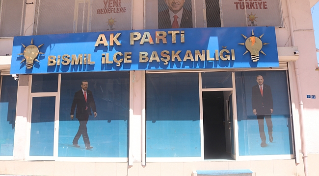 AK Parti İlçe Başkanlığına molotofla saldırdılar!